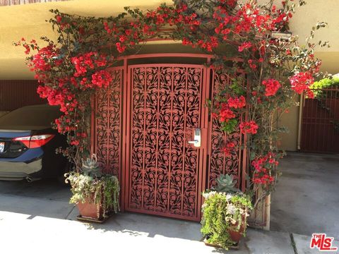 Photo of 1731 Camden Avenue #4, Los Angeles, CA 90025 (MLS # 26834717)