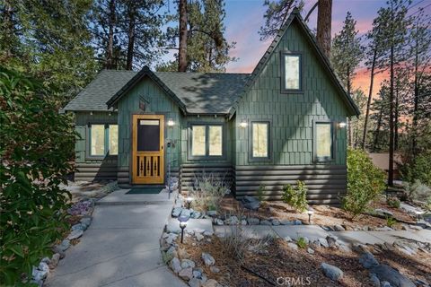 Photo of 5632 Oak Street, Wrightwood, CA 92397 (MLS # HD26079856)
