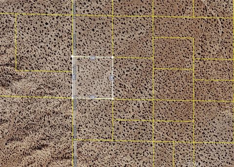 Photo of 0 210th St E/North Of Ave B, Lancaster, CA 93535 (MLS # SR26035204)