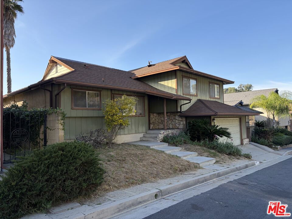 4071 Tropico Way
