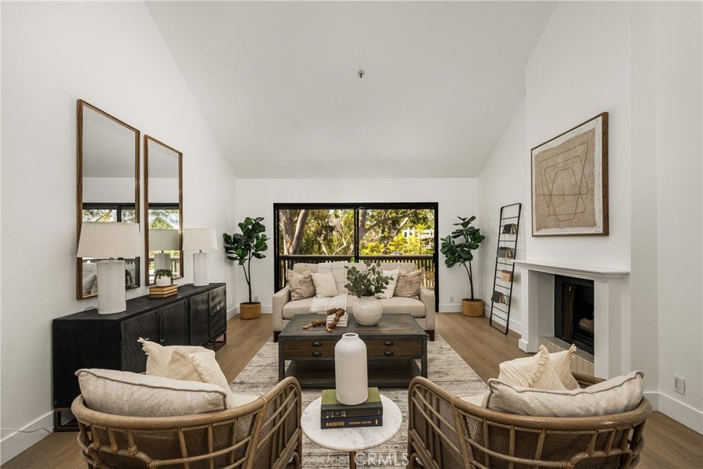 9 Canyon Island Drive