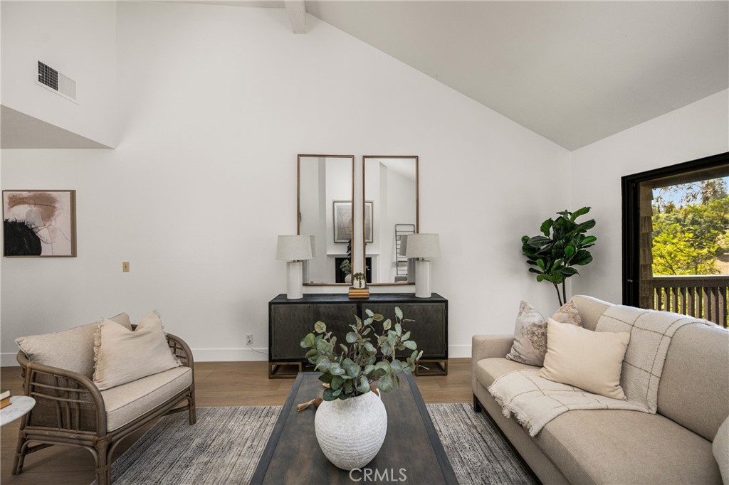 9 Canyon Island Drive