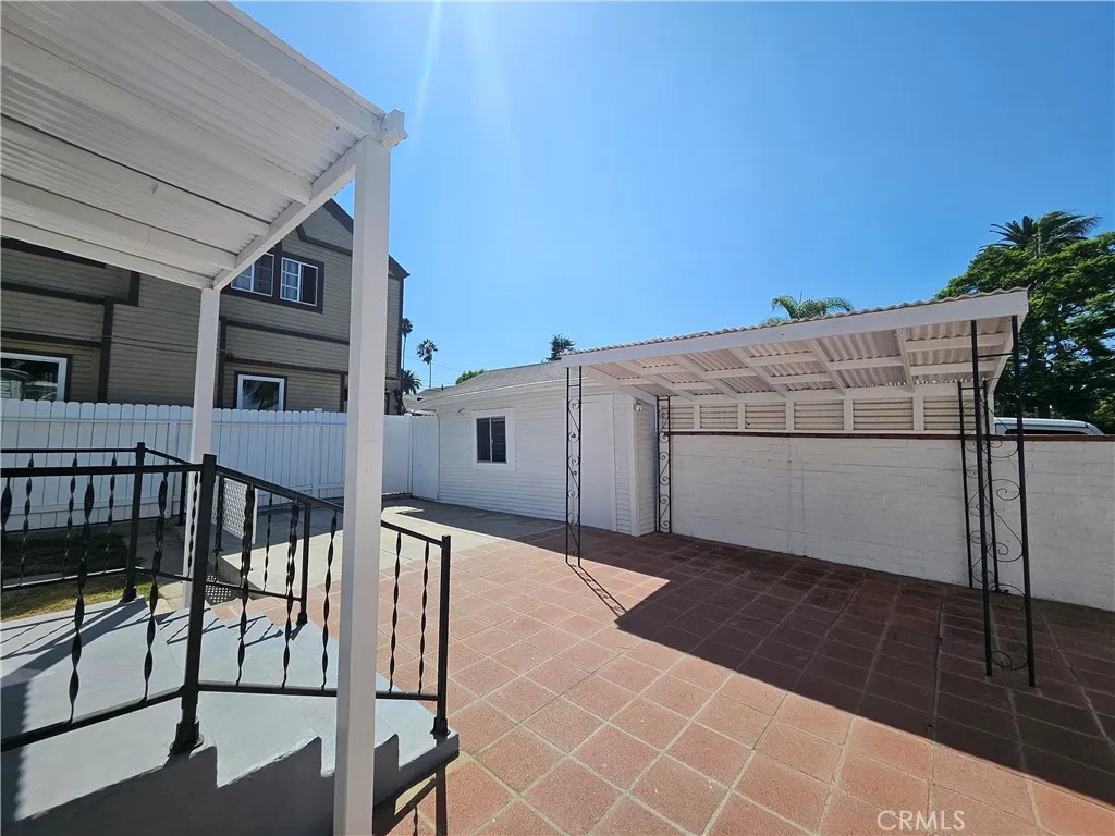 Long Beach, California 90814, United States, 3 Bedrooms Bedrooms, ,2 BathroomsBathrooms,Residential,Pending,208656