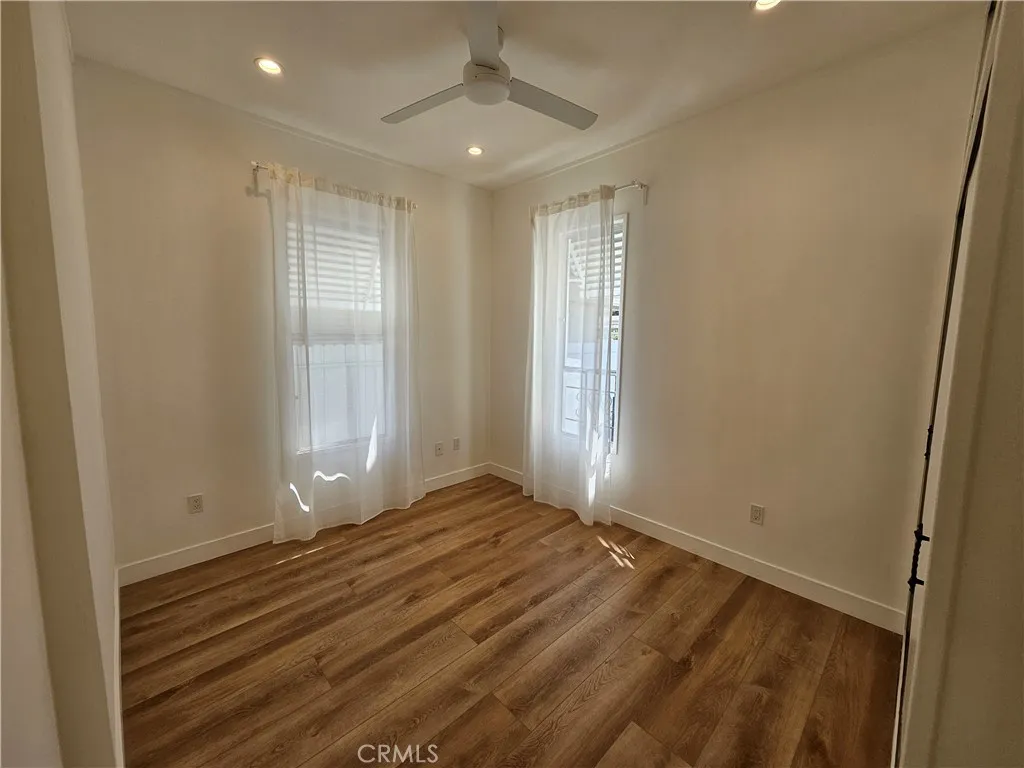 Long Beach, California 90814, United States, 3 Bedrooms Bedrooms, ,2 BathroomsBathrooms,Residential,Pending,208656