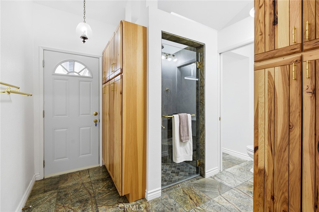 Granada Hills, California, 91344, United States, 5 Bedrooms Bedrooms, ,4 BathroomsBathrooms,Residential,Active,2041732