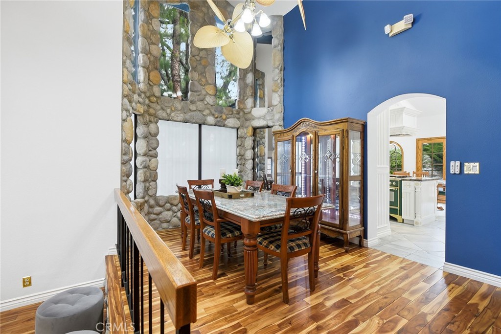 Granada Hills, California, 91344, United States, 5 Bedrooms Bedrooms, ,4 BathroomsBathrooms,Residential,Active,2041732