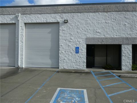 Photo of 787 W Woodbury, Altadena, CA 91001 (MLS # GD26003946)