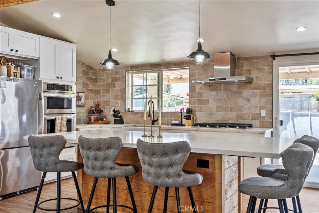 Photo of 11887 Sproule Avenue, Pacoima, CA 91331 (MLS # SR25182913)