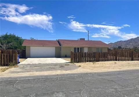 Photo of 6663 Manzanita Avenue, 29 Palms, CA 92277 (MLS # SB26209377)