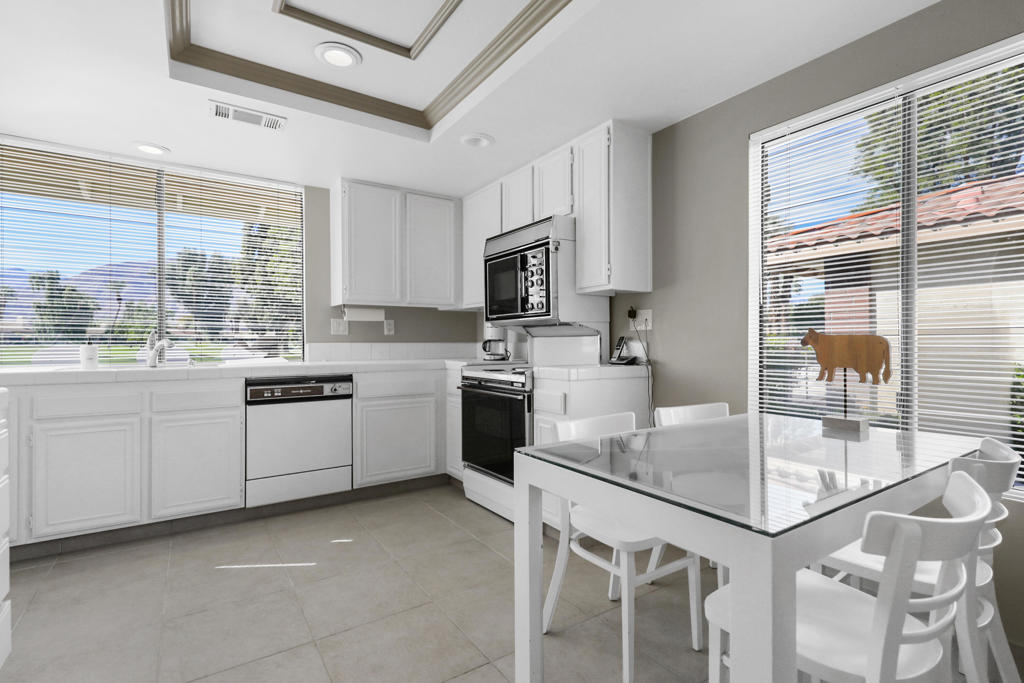 Monterey Country Clu - Residential Lease