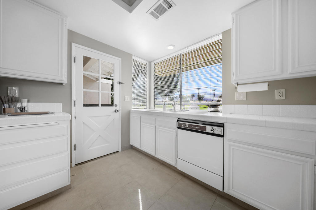 Monterey Country Clu - Residential Lease