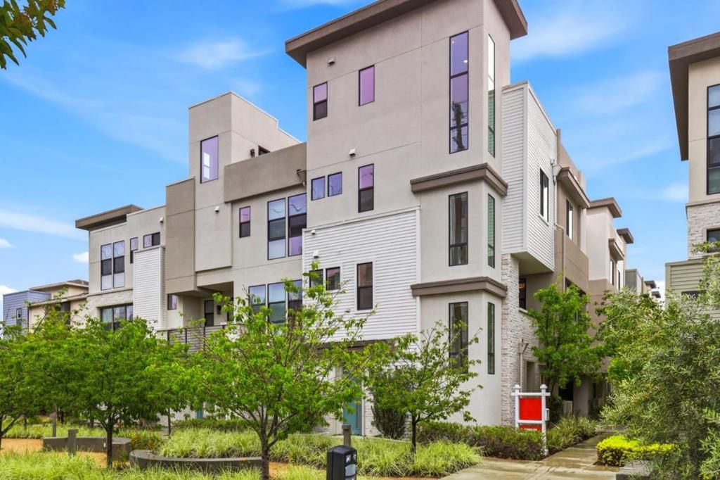 Photo of 2960 Sanor PL #106, Santa Clara, CA 95051 (MLS # ML82049181)