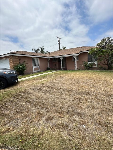 910 S Bewley Street Santa Ana CA 92704