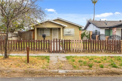 Photo of 1495 N Sierra Way Way, San Bernardino, CA 92405 (MLS # IG26030083)