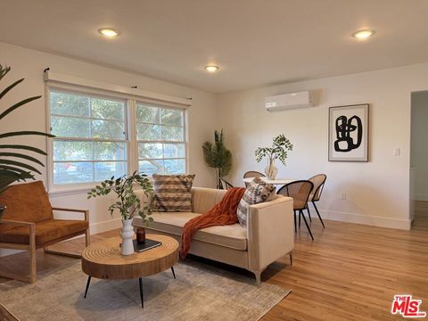 Photo of 1138 Princeton Street #1132-A, Santa Monica, CA 90403 (MLS # 25617303)