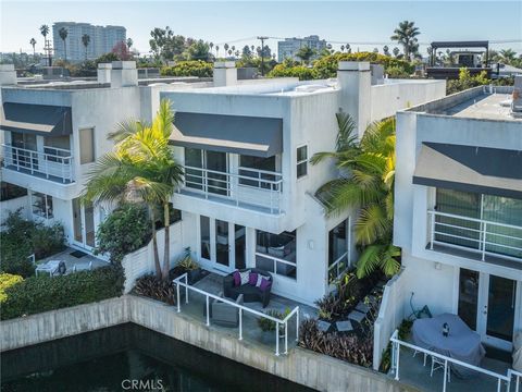 Photo of 620 Harbor Street #6, Venice, CA 90291 (MLS # DW26017840)
