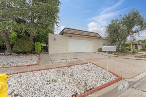 Photo of 20 Norton St St, Irvine, CA 92612 (MLS # OC26189364)