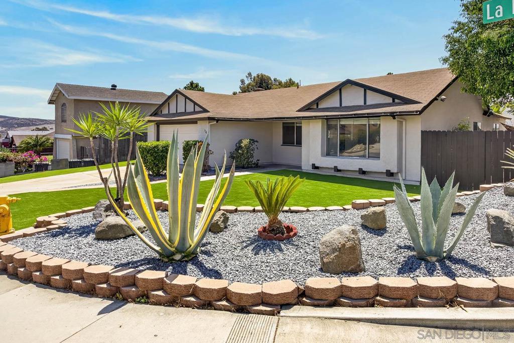 520 La Barca St