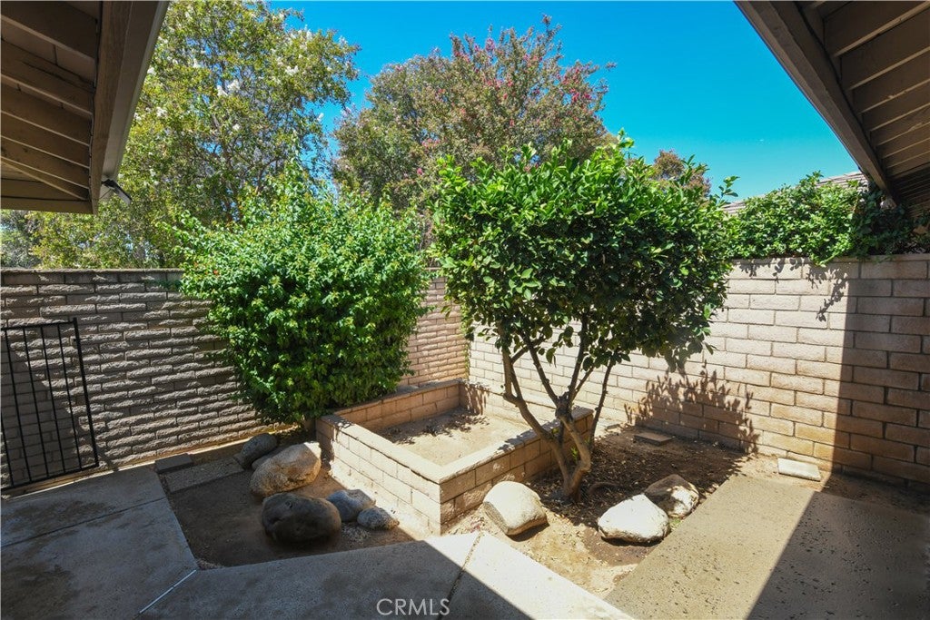 5468 Apricot Lane