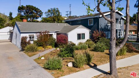 Photo of 3104 Military Avenue, Los Angeles, CA 90034 (MLS # 26672609)