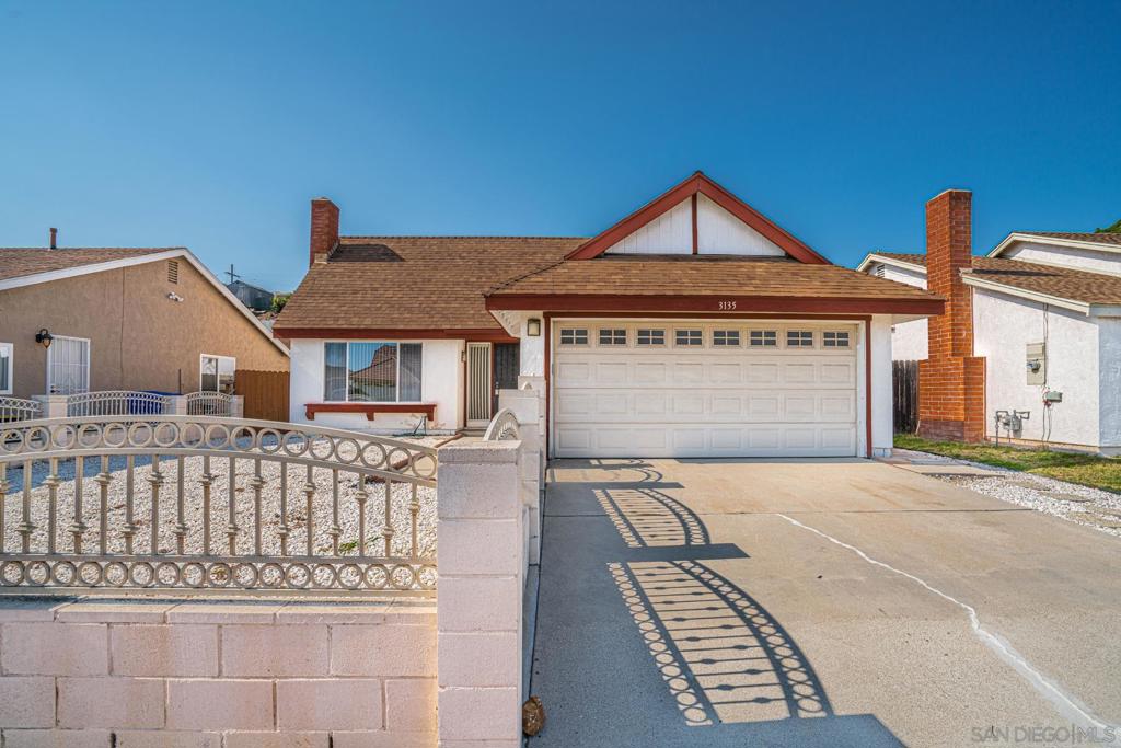 This 4 bed 3 bath over 2000 sqft home is ready for you to make it yours. Come see the large kitchen, open back yard with tiers perfect for planting. Granite counter tops and beautiful cabinets make this kitchen an aspiring chefs dream. Close to freeways and shopping this home is great for someone who likes to be near everything. Sewer: Sewer Connected Topography: LL