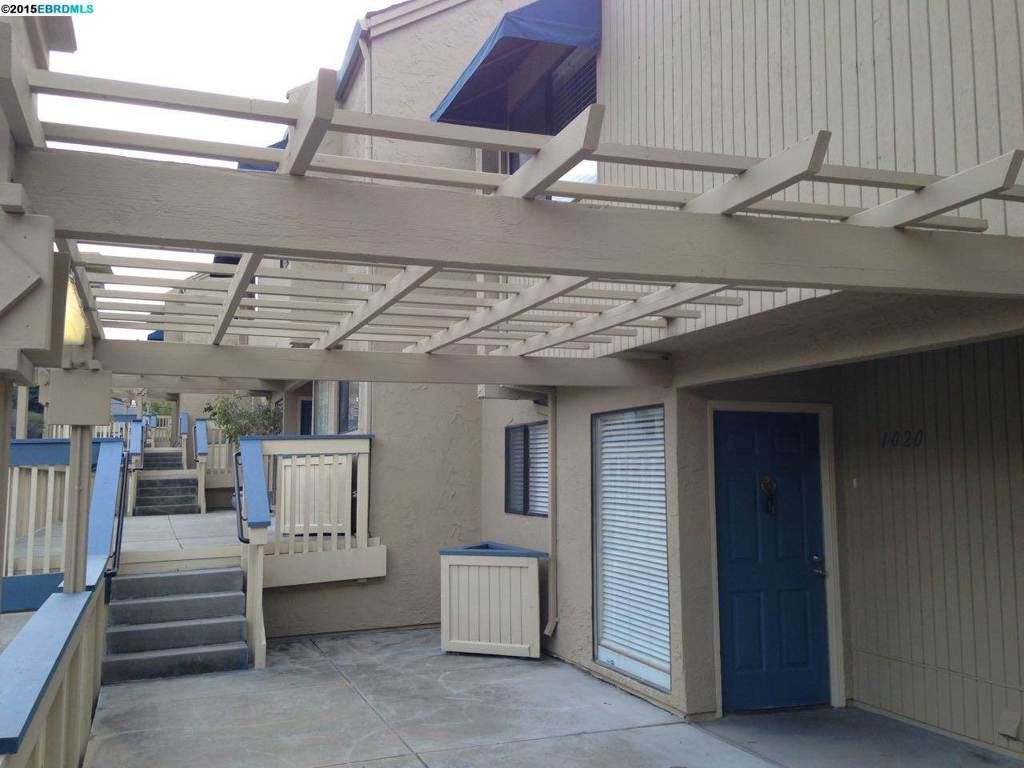 listing image 130726775203543589366