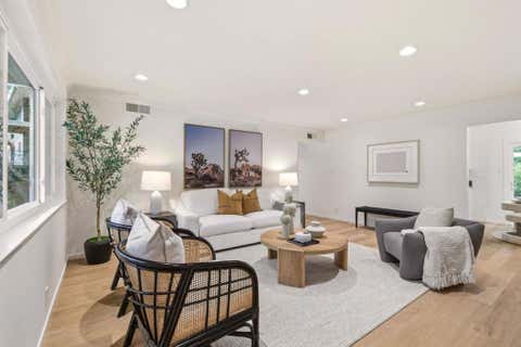 Photo of 25 Willow Road #47, Menlo Park, CA 94025 (MLS # ML82058151)