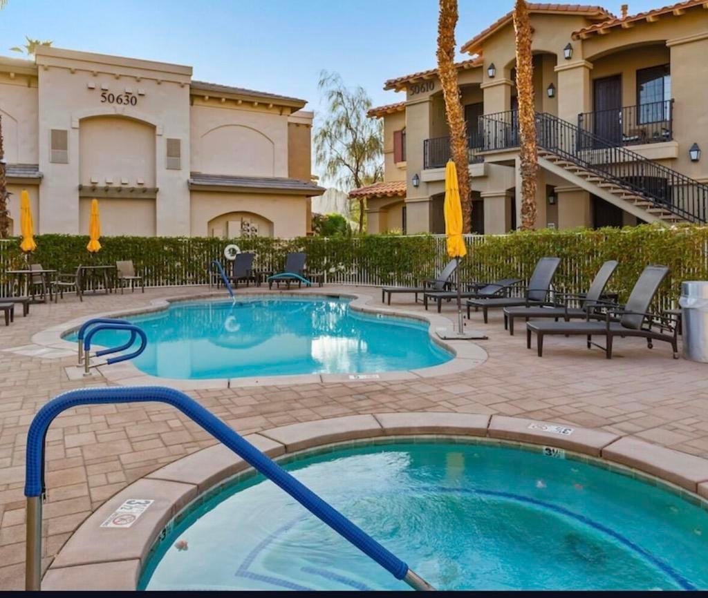 50650 Santa Rosa Plaza 3