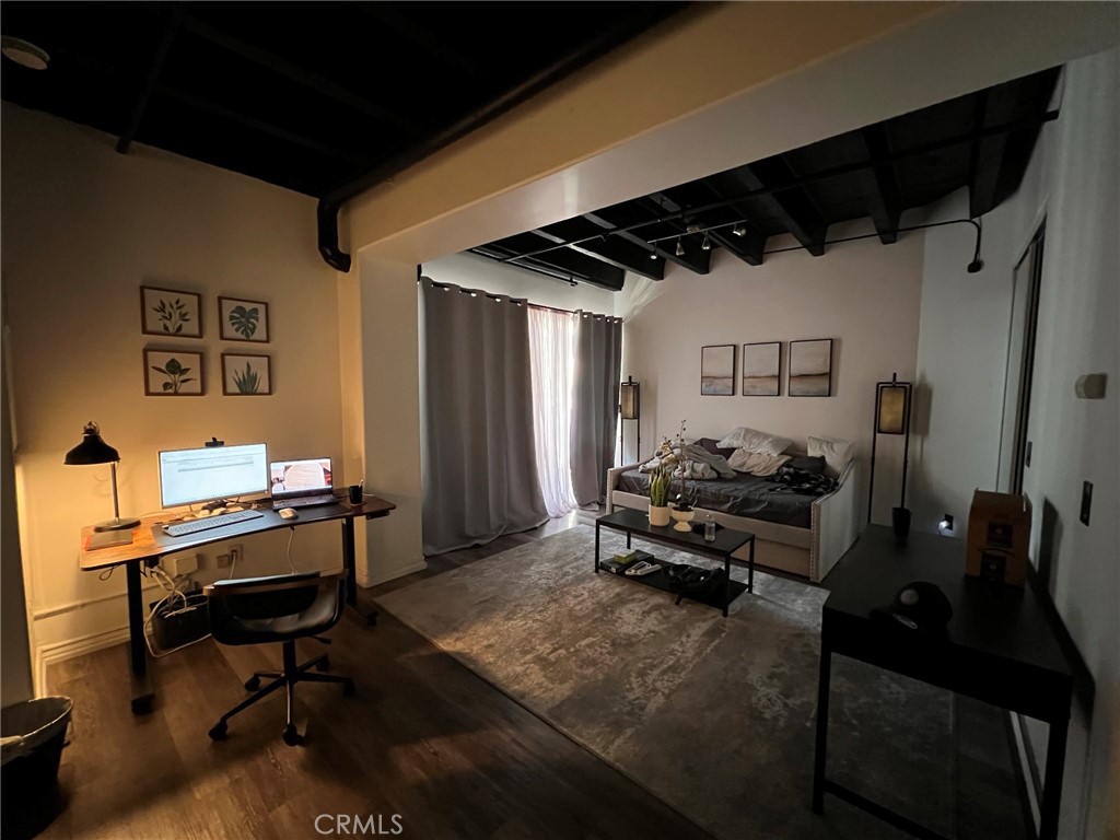 312 W 5th Street 1010