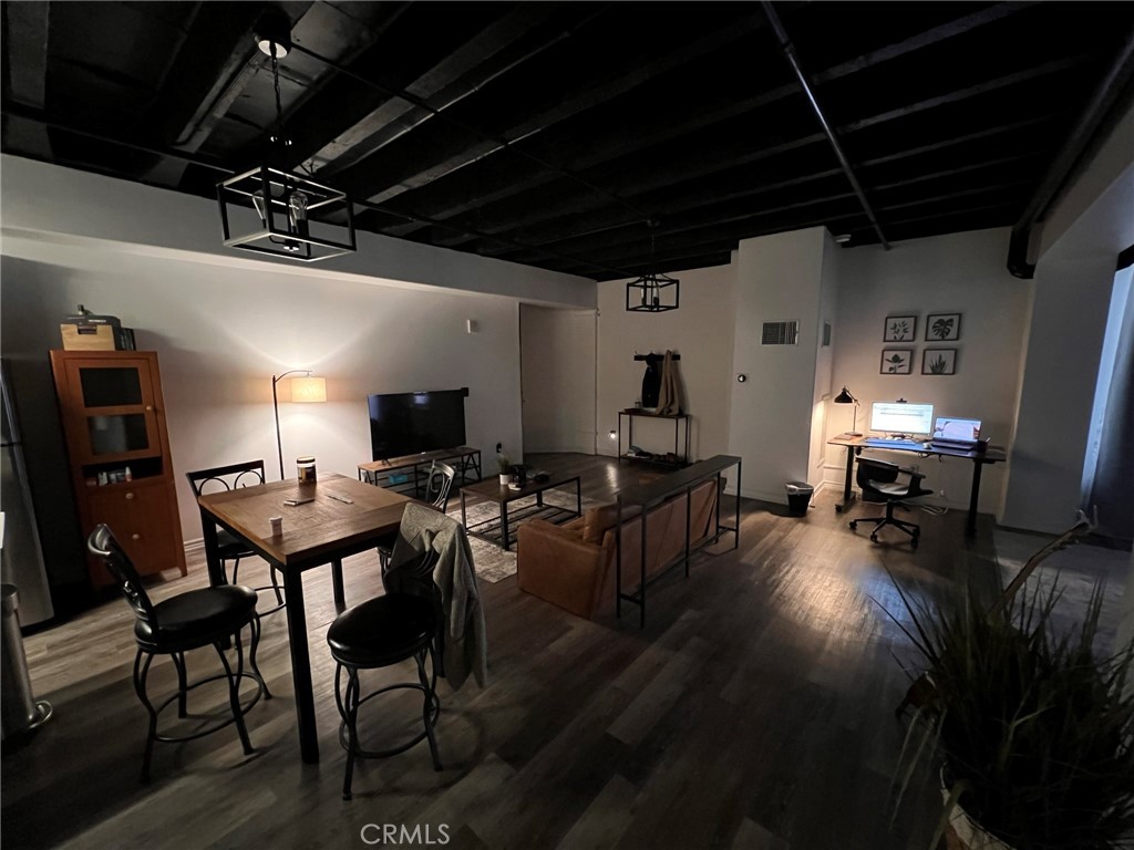 312 W 5th Street 1010