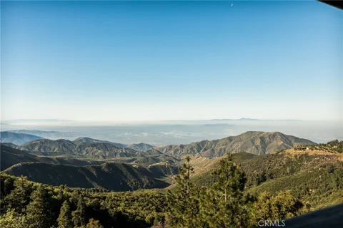 31537 Old City Creek Rd, Running Springs, CA 92382 - MLS#: IG26112856