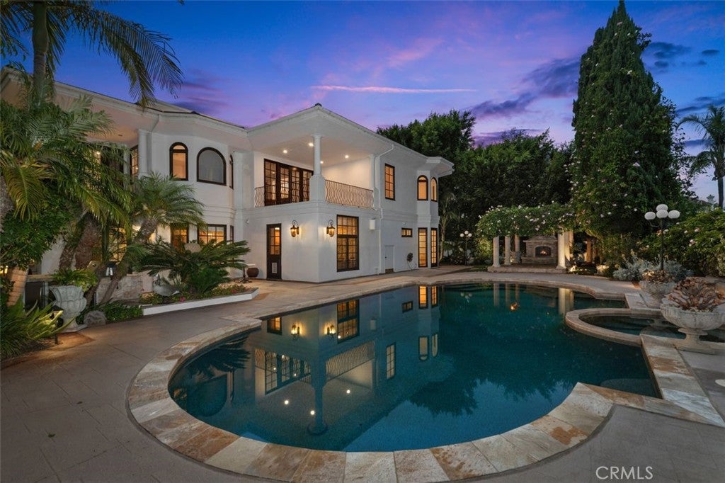 Photo of 7 S Peak, Laguna Niguel, CA 92677 (MLS # OC26136196)