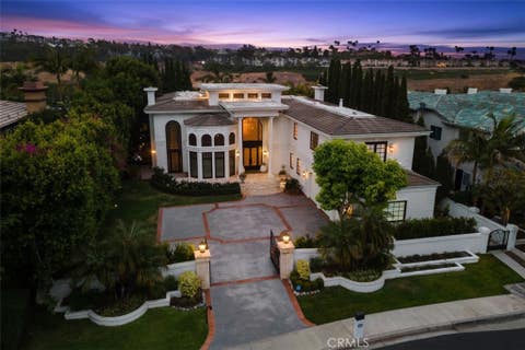 Photo of 7 S Peak, Laguna Niguel, CA 92677 (MLS # OC26136196)