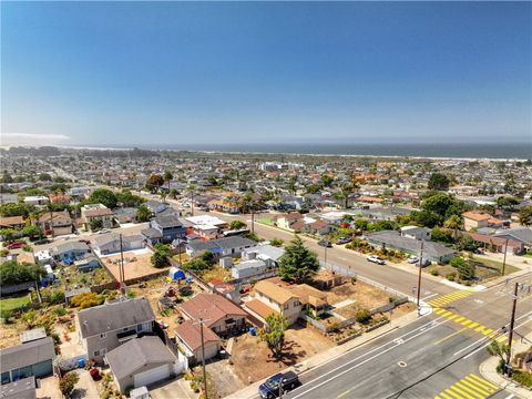 Tiny photo for 818 Atlantic City Avenue, Grover Beach, CA 93433 (MLS # PI26092395)