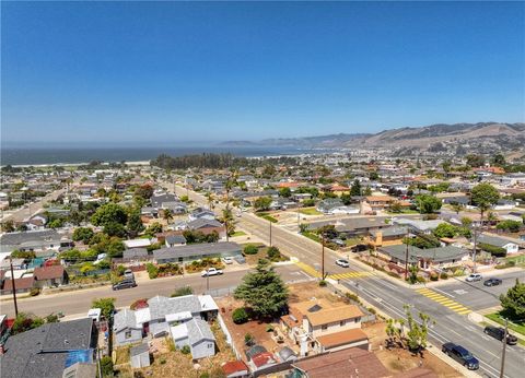 Tiny photo for 818 Atlantic City Avenue, Grover Beach, CA 93433 (MLS # PI26092395)