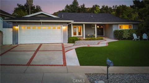 Photo of 22764 Liberty Bell RD, Calabasas, CA 91302 (MLS # SR26128340)