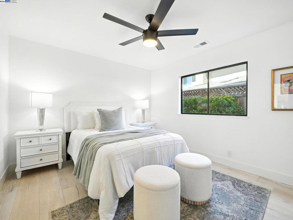 COUNTRY FAIR - Residential