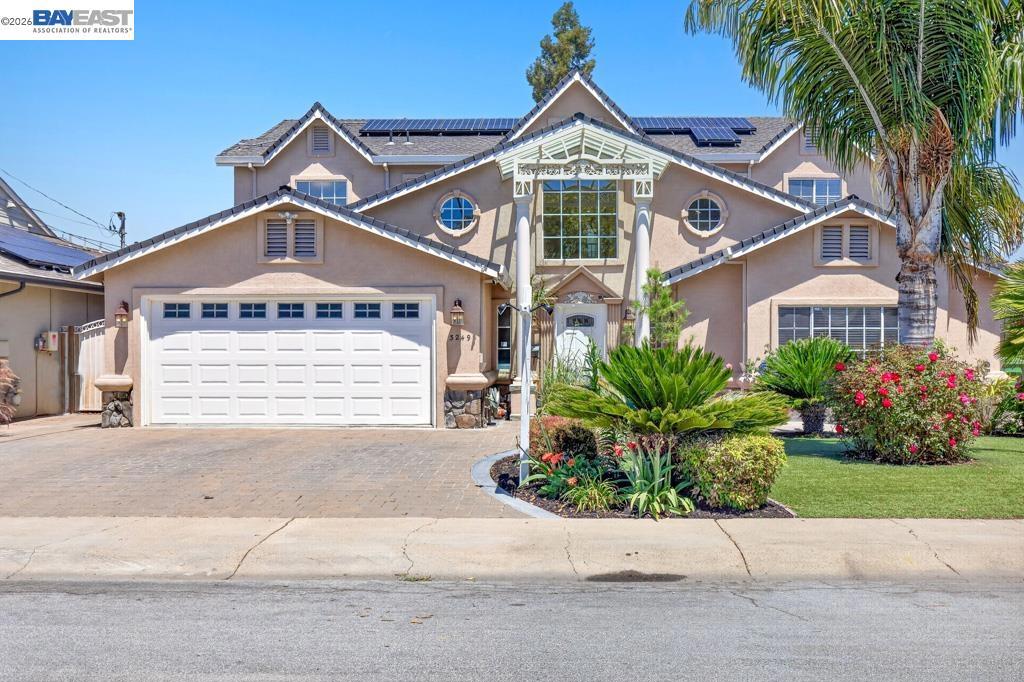 3249 Greenwood Dr DR