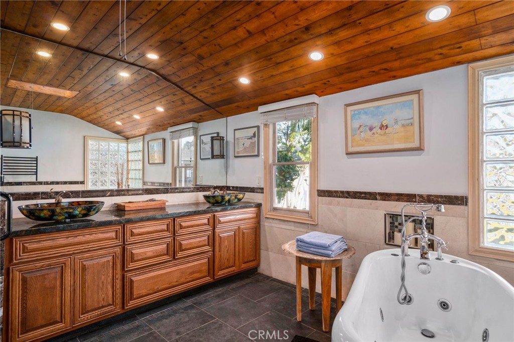 Monarch Bay (MB) - Residential