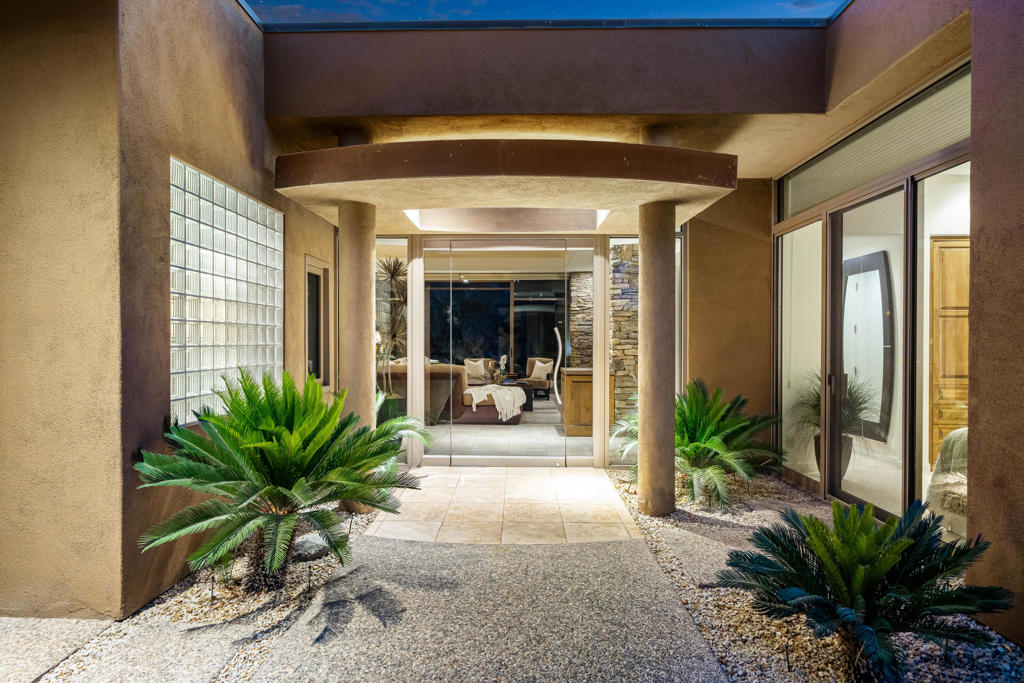 1134 Lake Vista