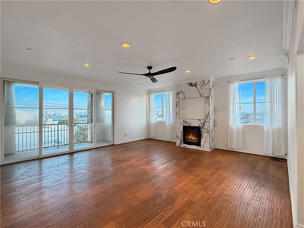 815 S Grand Avenue 9