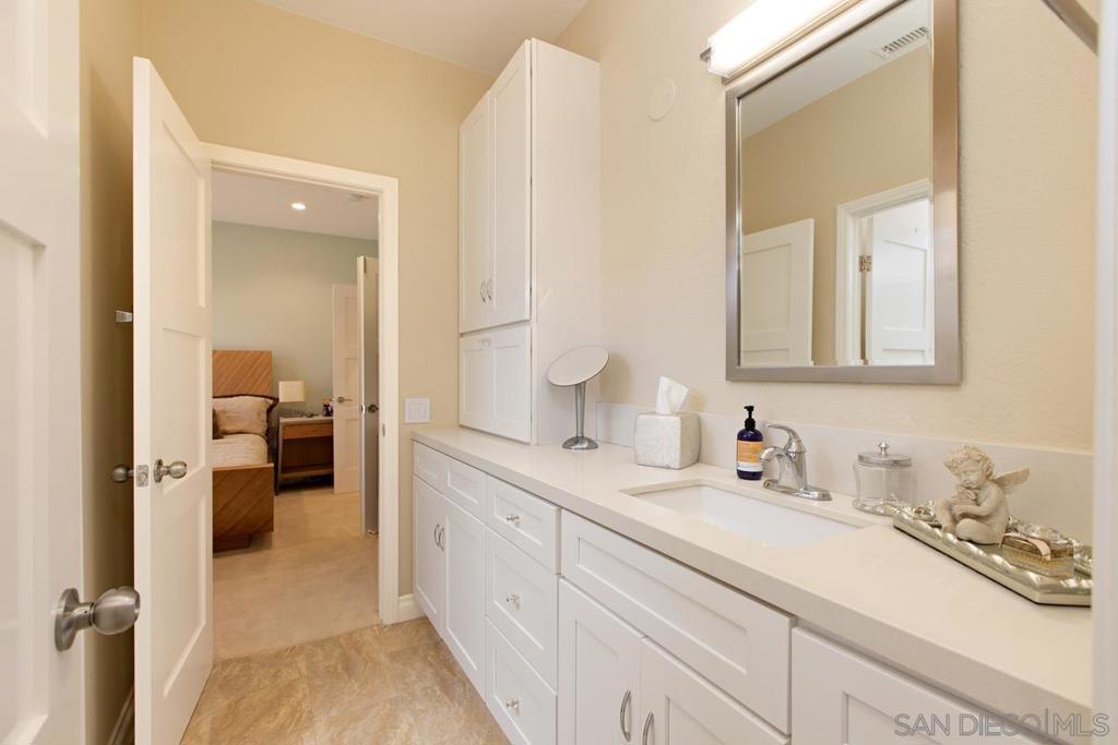Del Mar - Residential Lease