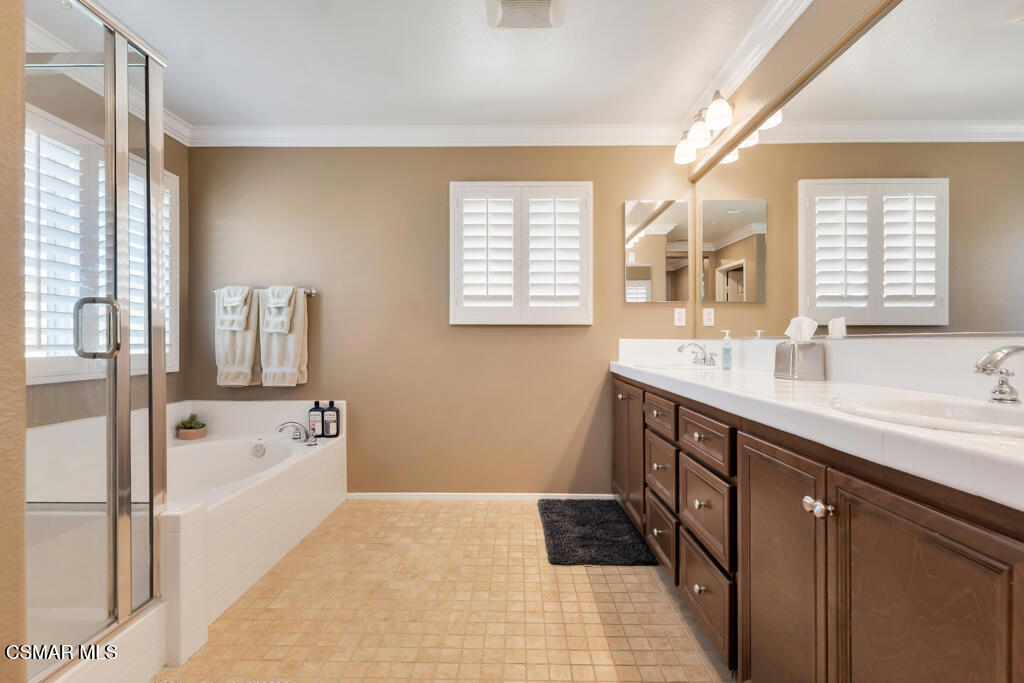 Canterbury Lane-502 - 210 - Residential