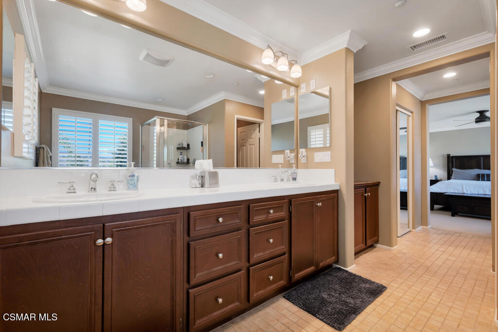 Canterbury Lane-502 - 210 - Residential