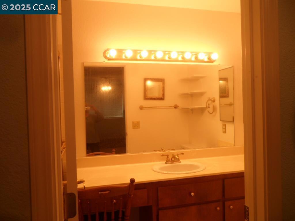 MUIR MANOR - Residential