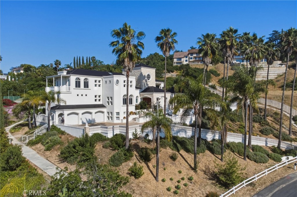 2740 Shadow Canyon
