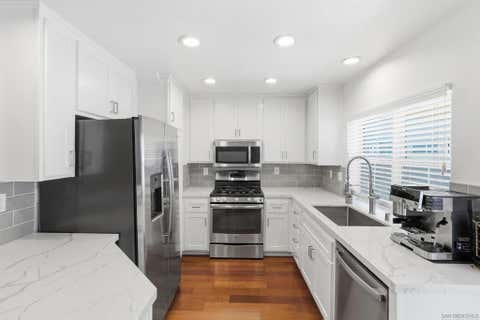 Photo of 10060 Scripps Vista Way Way #39, San Diego, CA 92131 (MLS # 260020406SD)