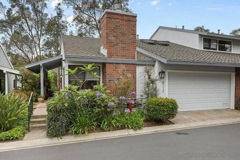 Photo of 8112 Caminito Gianna, La Jolla, CA 92037 (MLS # 250042664SD) Photo of 8112 Caminito Gianna, La Jolla, CA 92037 (MLS # 250042664SD)