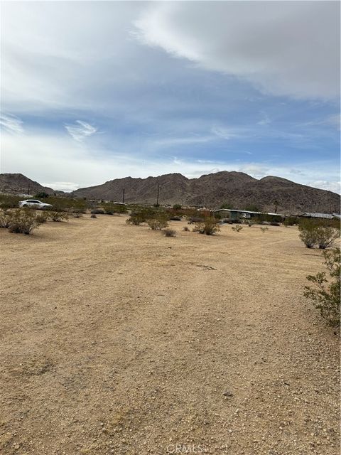 Photo of 0 Avenida Del Sol, Joshua Tree, CA 92252 (MLS # JT26071063)