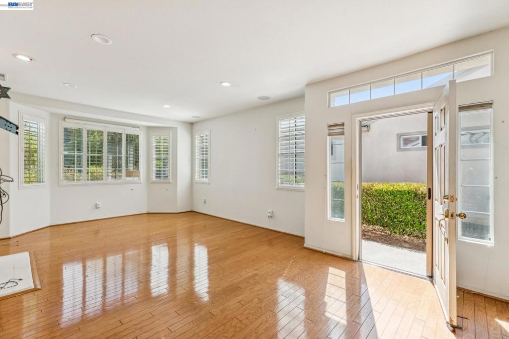 401 Edgewood Dr